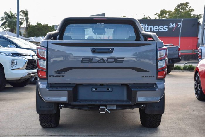 2025 Isuzu D-MAX BLADE