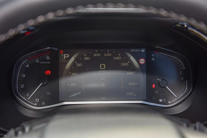 2025 Isuzu D-MAX BLADE