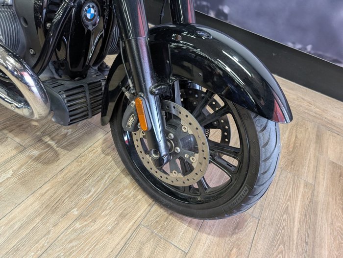 2021 BMW Motorrad R 18 B DELUXE Black