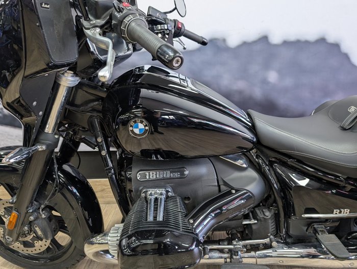 2021 BMW Motorrad R 18 B DELUXE Black