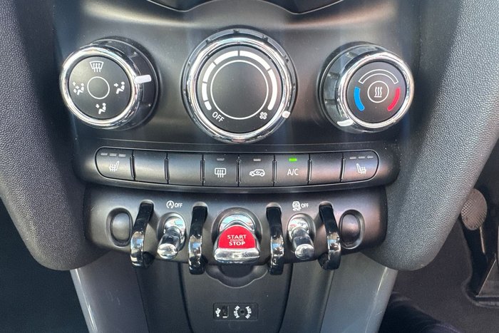 2017 MINI Hatch Cooper