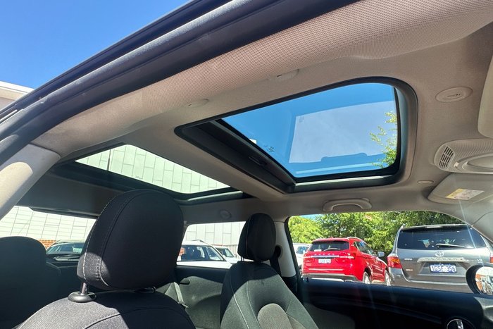 2017 MINI Hatch Cooper