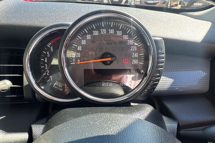 2017 MINI Hatch Cooper