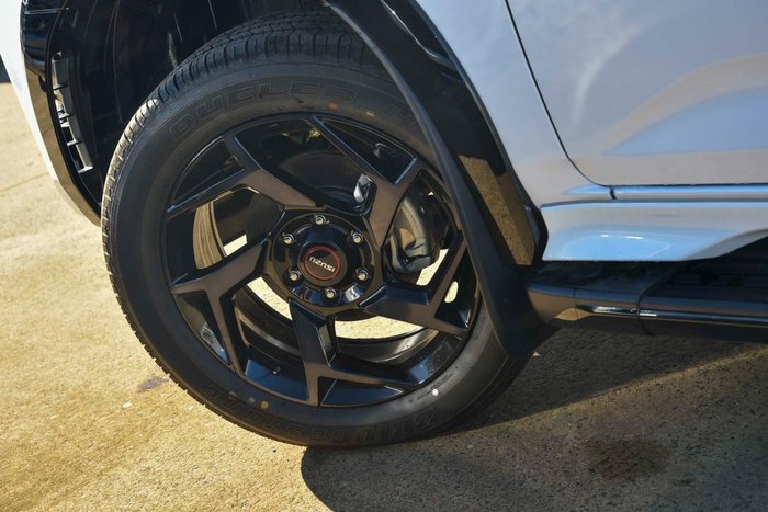 2025 Isuzu MU-X X-TERRAIN