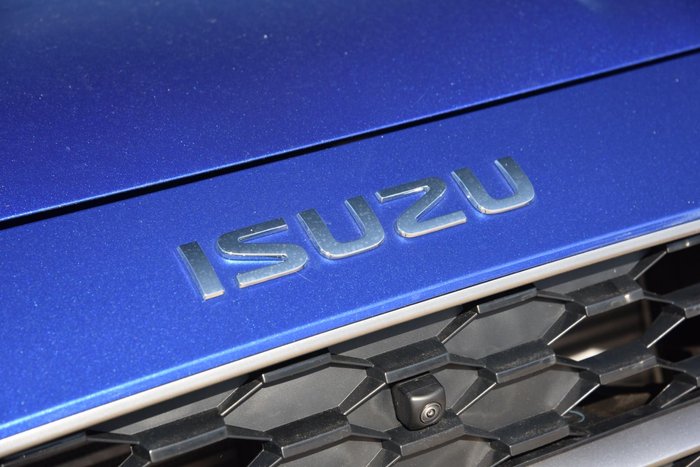 2025 Isuzu MU-X LS-T