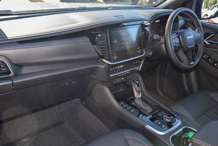 2025 Isuzu MU-X LS-T