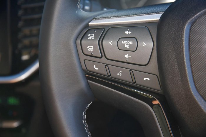2025 Isuzu MU-X LS-T