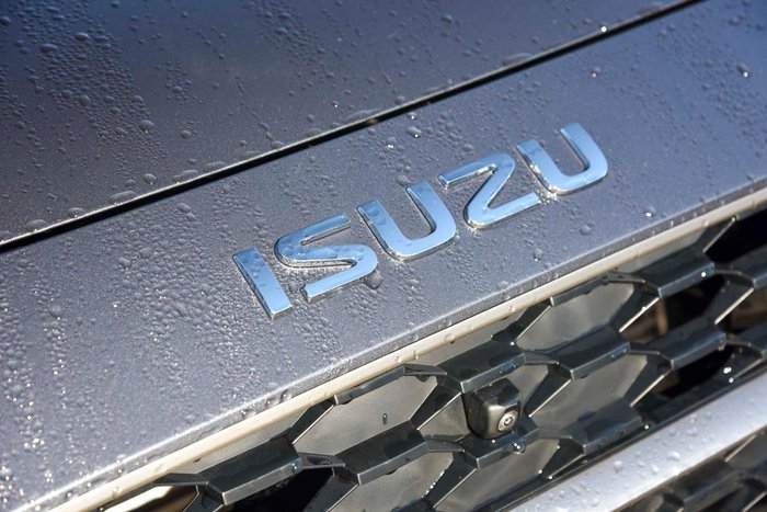 2025 Isuzu MU-X LS-T