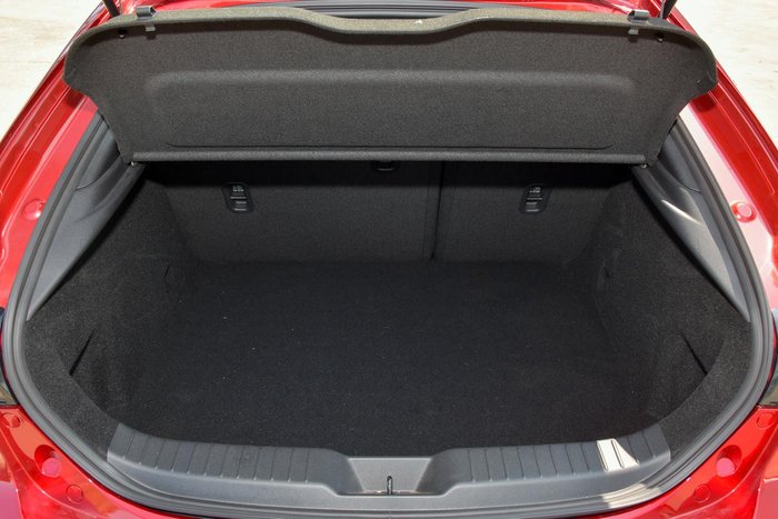 2025 Mazda 3 G25 Evolve SP