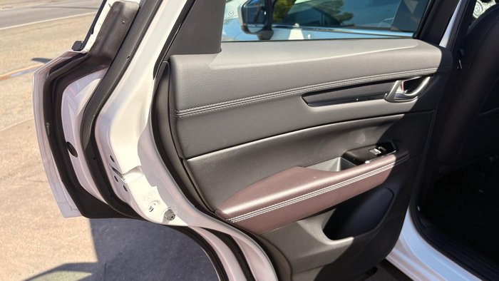 2025 Mazda CX-5 G25 Akera