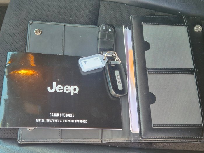 2020 Jeep Grand Cherokee Night Eagle