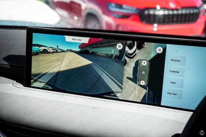 2025 MG IM6 Performance