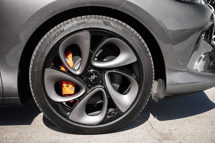 2025 MG IM6 Performance