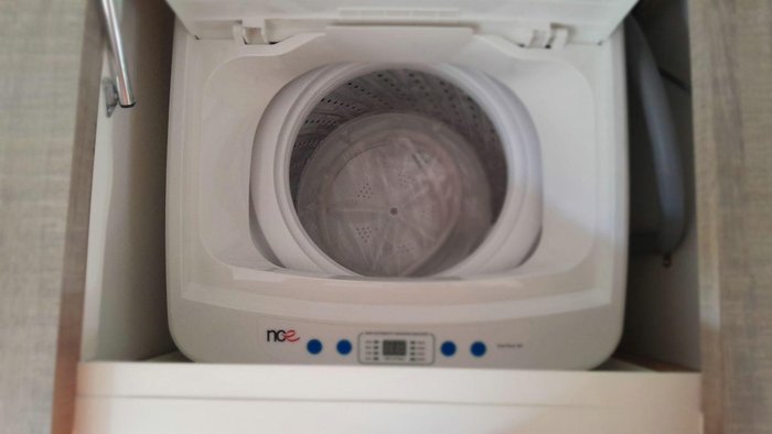 2025 Essential Caravans A Class V7-7 21'8