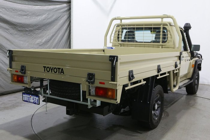 2025 Toyota Landcruiser GXL