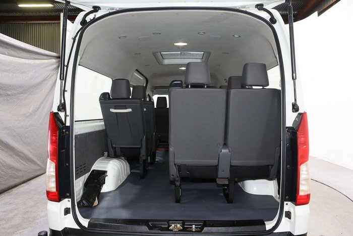 2020 Toyota Hiace Commuter