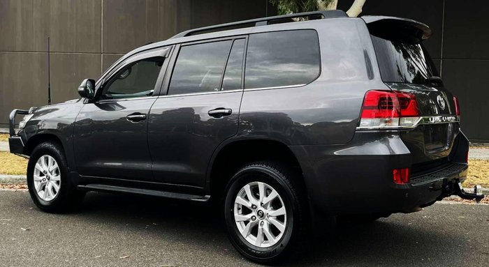 2020 Toyota Landcruiser VX