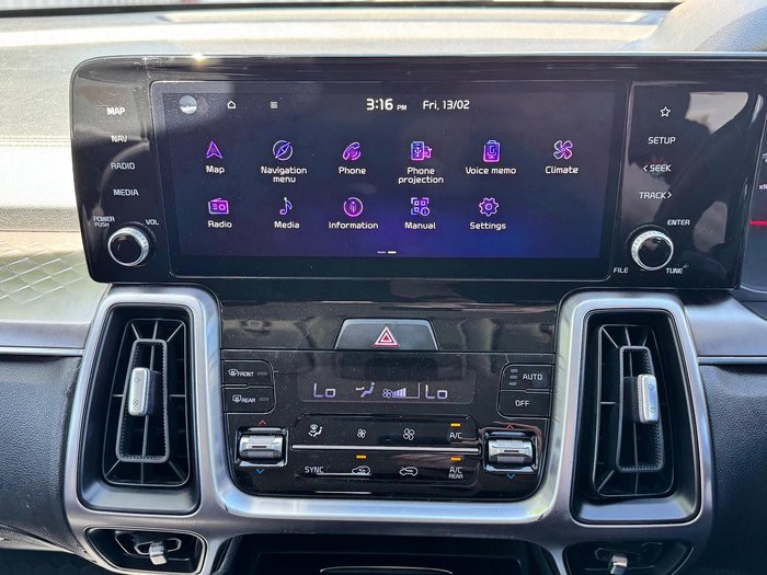 2022 Kia Sorento Sport