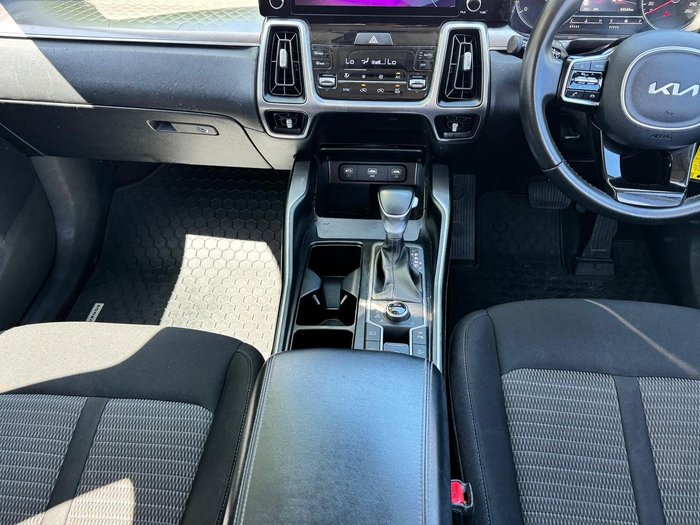 2022 Kia Sorento Sport