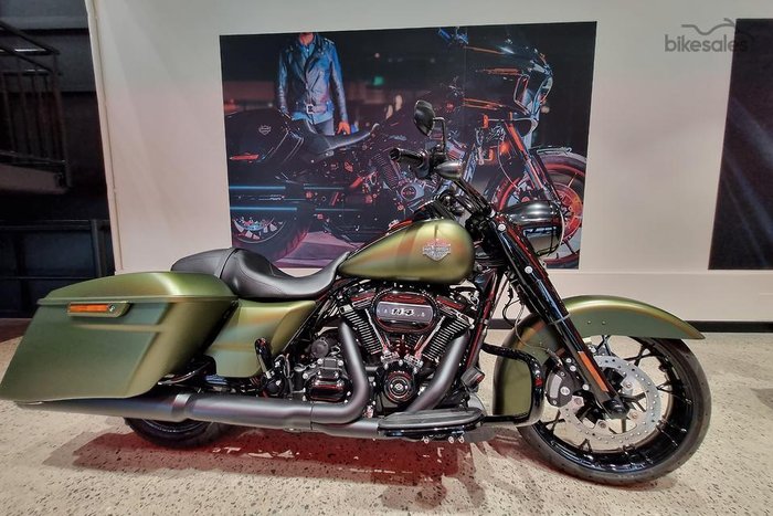 2022 Harley-Davidson Road King Special 114 (FLHRXS) Touring Green