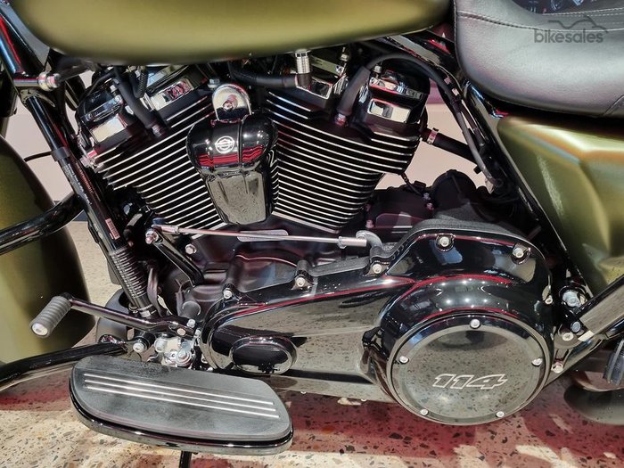 2022 Harley-Davidson Road King Special 114 (FLHRXS) Touring Green