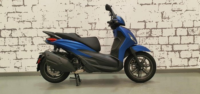 2025 Piaggio Beverly 400 S Beverly Blue