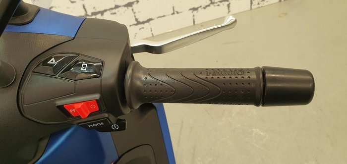 2025 Piaggio Beverly 400 S Beverly Blue