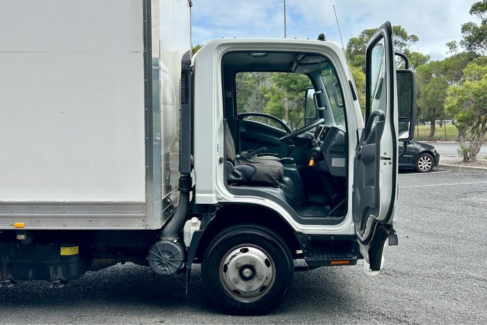 2020 Isuzu N Series NNR 45-150