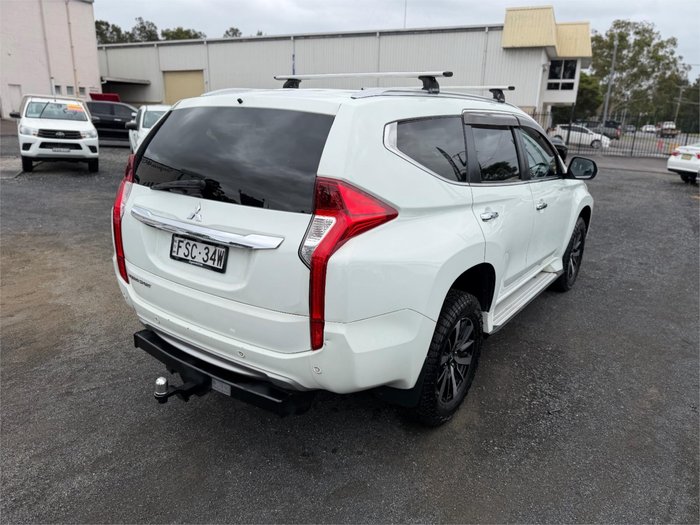 2016 MITSUBISHI PAJERO SPORT GLS (4x4)