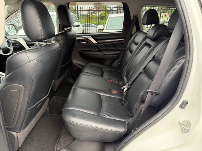 2016 MITSUBISHI PAJERO SPORT GLS (4x4)