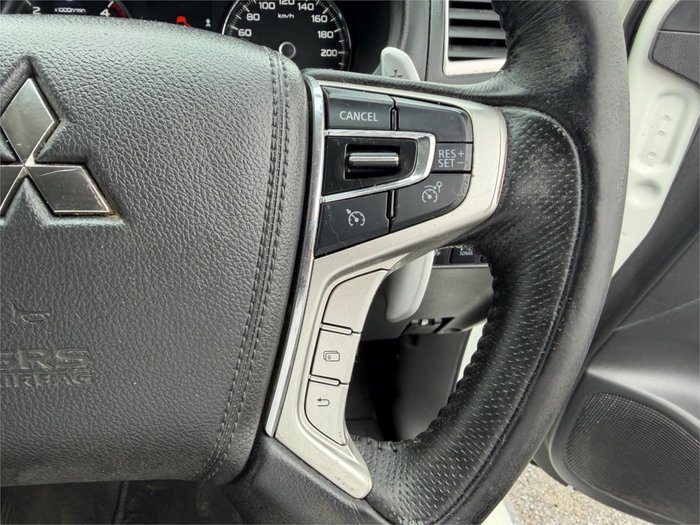 2016 MITSUBISHI PAJERO SPORT GLS (4x4)