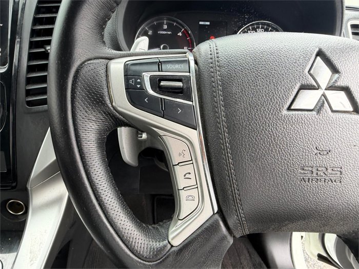 2016 MITSUBISHI PAJERO SPORT GLS (4x4)