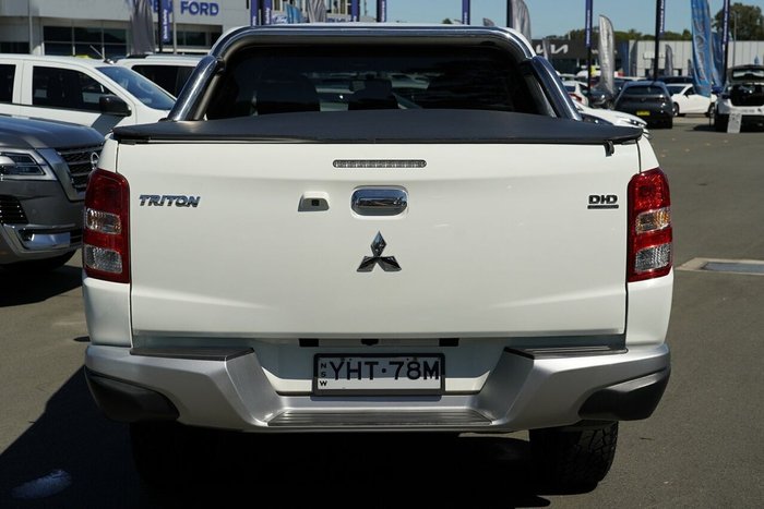 2017 Mitsubishi Triton GLS