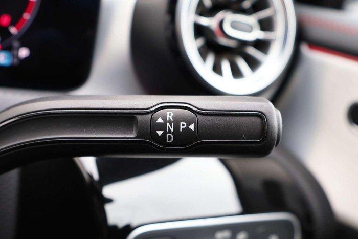 2025 Mercedes-Benz CLA-Class CLA200