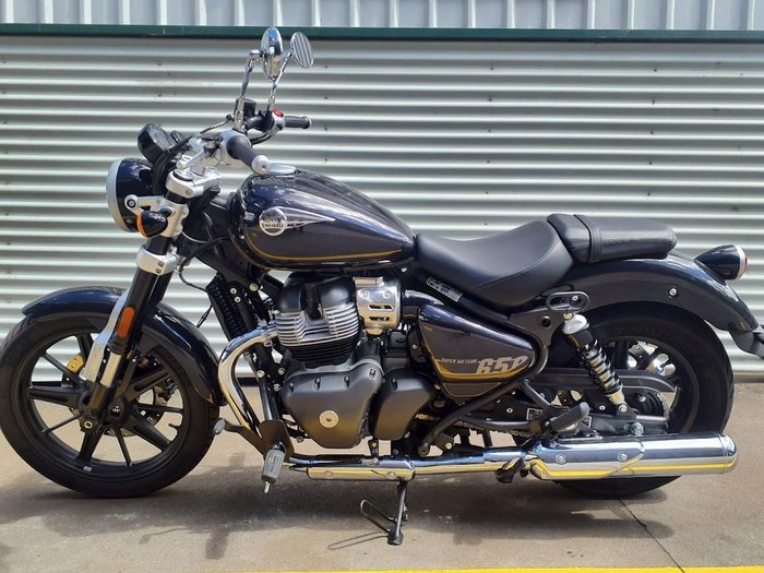 2026 Royal Enfield Super Meteor 650 Meteor Black