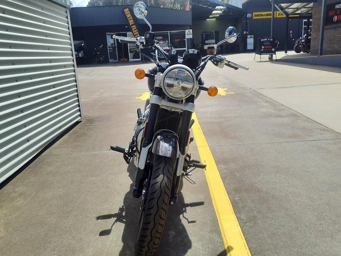 2026 Royal Enfield Super Meteor 650 Meteor Black