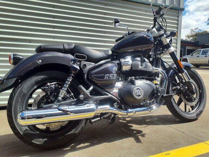 2026 Royal Enfield Super Meteor 650 Meteor Black