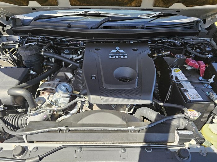 2016 Mitsubishi Pajero Sport GLS QE MY16 4X4 Dual Range Sterling Silver