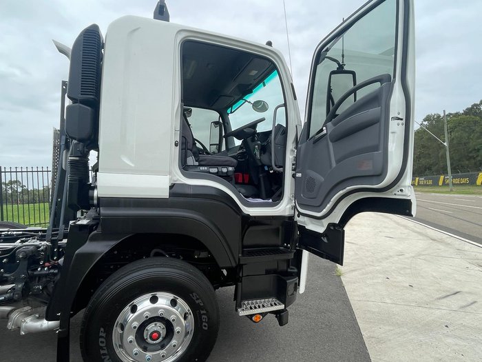 2025 Isuzu F Series Euro 5 FYJ 300-350 Auto Agitator 8x4 Cab Chassis