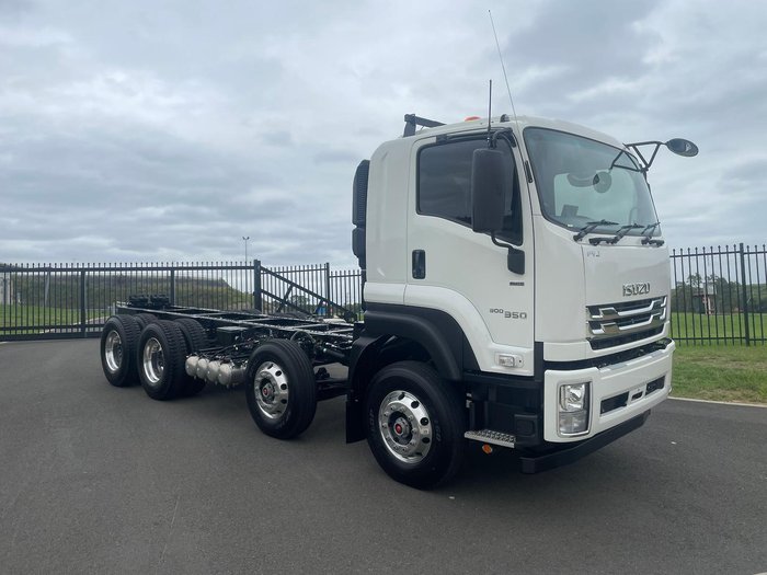 2025 Isuzu F Series
