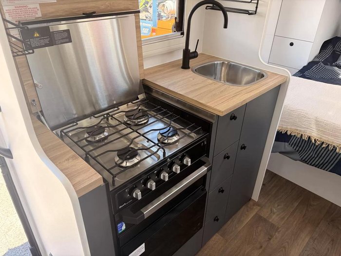 2026 Dreamhaven Dreamhaven 15 Series Superx Caravan