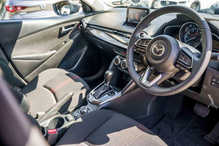 2025 Mazda 2 G15 Evolve