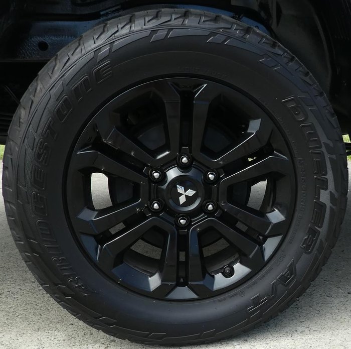 2023 Mitsubishi Triton GLX-R