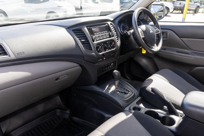 2016 Mitsubishi Triton GLX