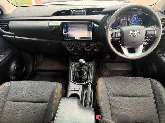 2020 Toyota Hilux SR