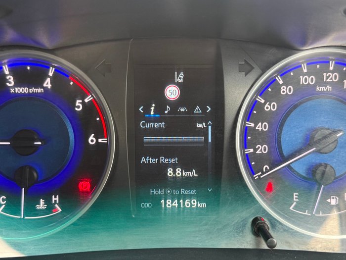 2020 Toyota Hilux SR