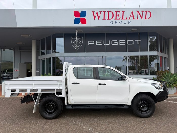 2020 Toyota Hilux SR