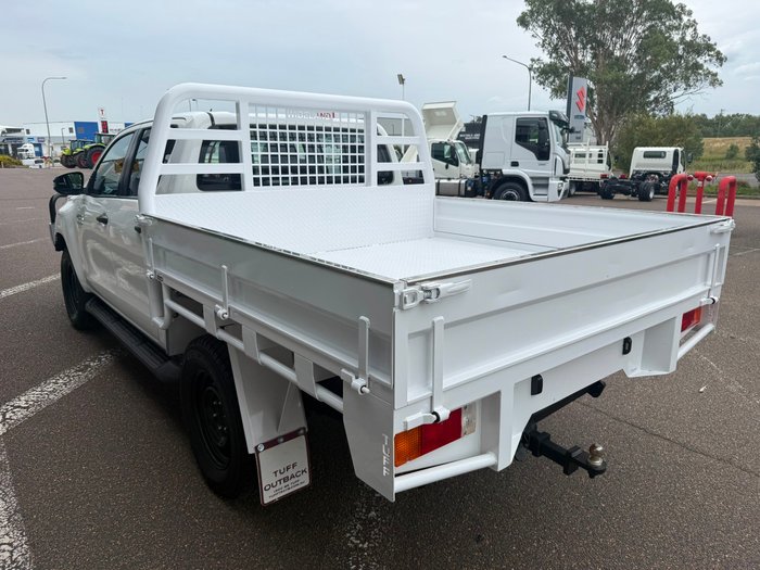 2020 Toyota Hilux SR