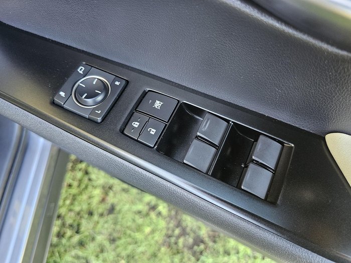 2019 Lexus UX 200 Luxury MZAA10R Mercury Grey