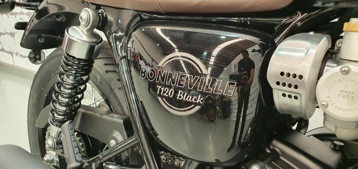 2025 Triumph Bonneville T120 Black Bonneville Black
